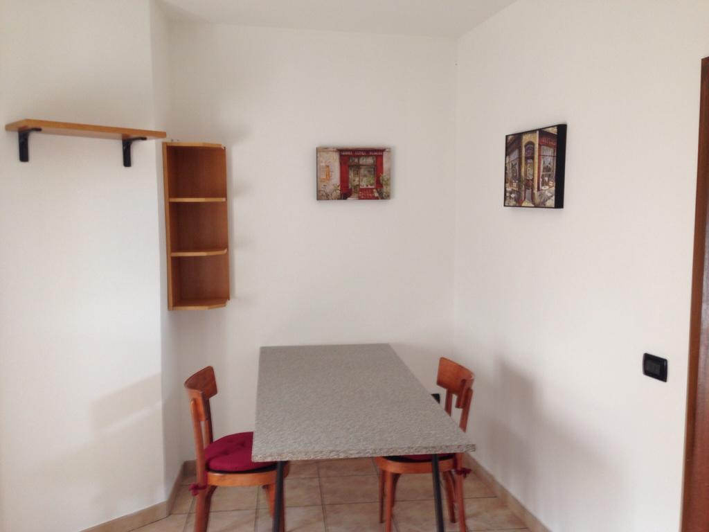 De La Tour Hotel Tirano Bilik gambar