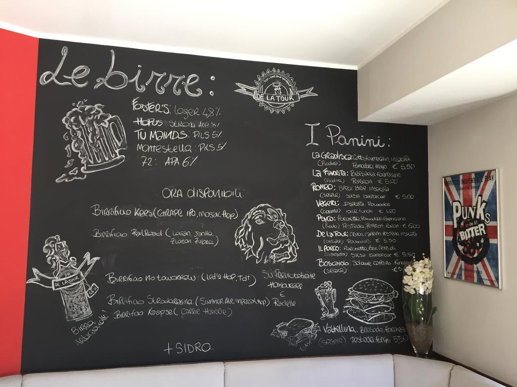 De La Tour Hotel Tirano Luaran gambar