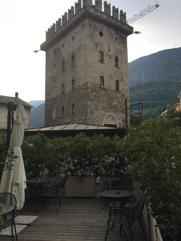De La Tour Hotel Tirano Luaran gambar