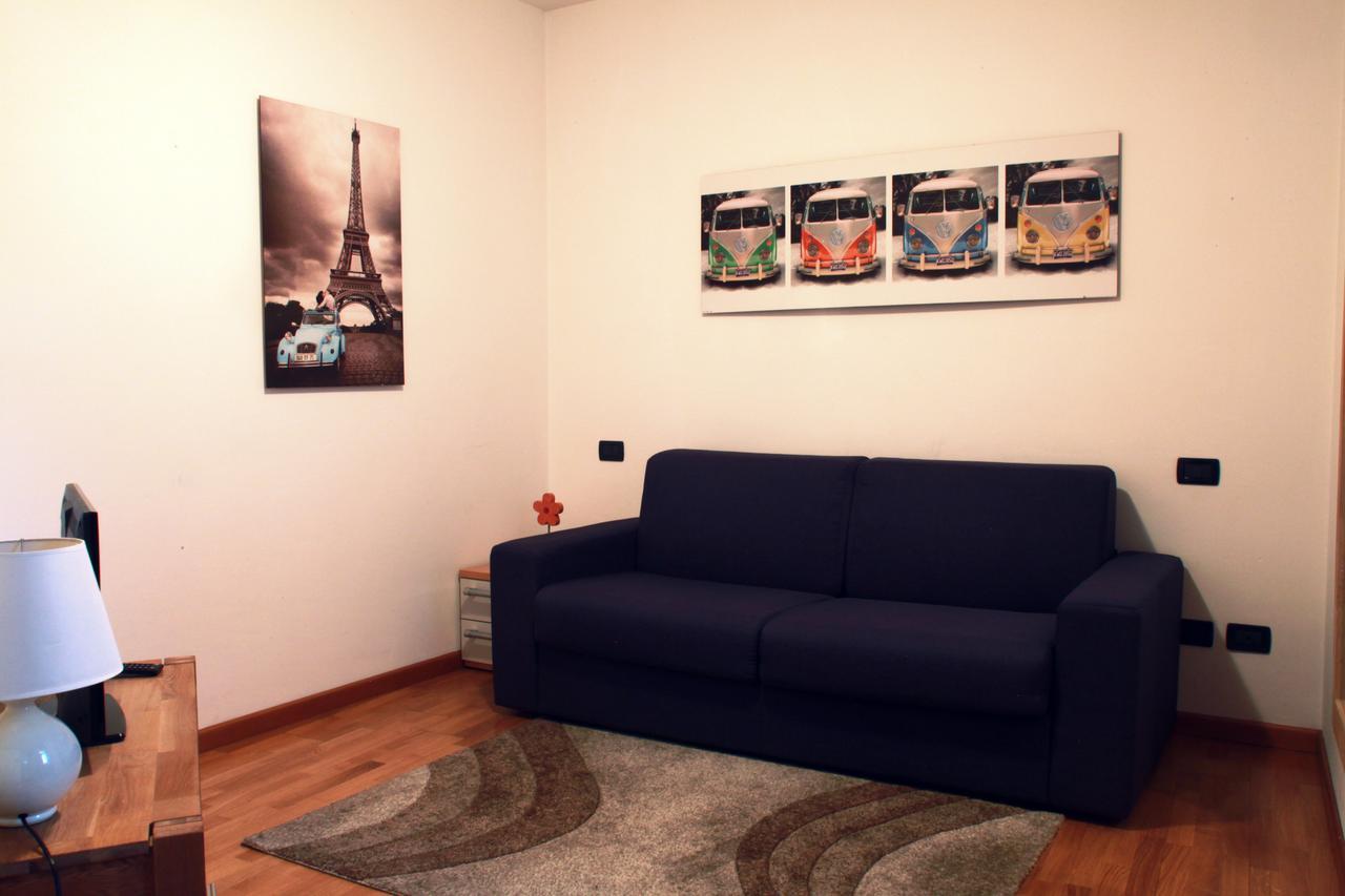 De La Tour Hotel Tirano Luaran gambar